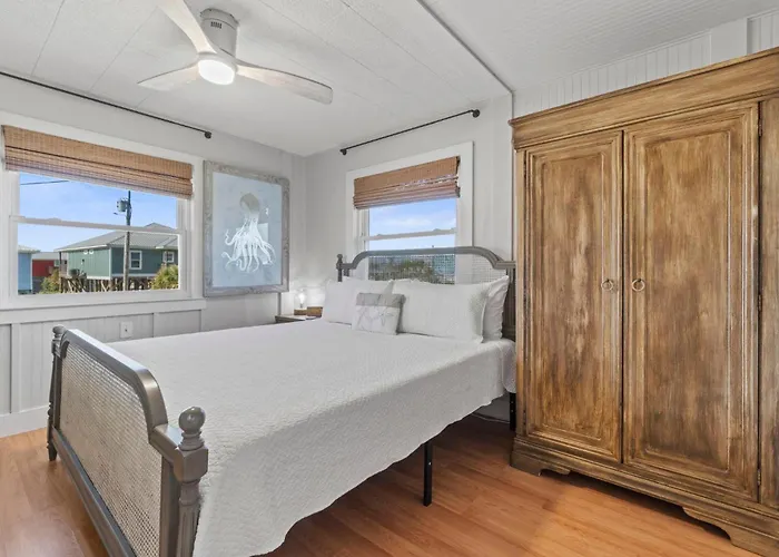 Holiday home Latitude Adjustment House *