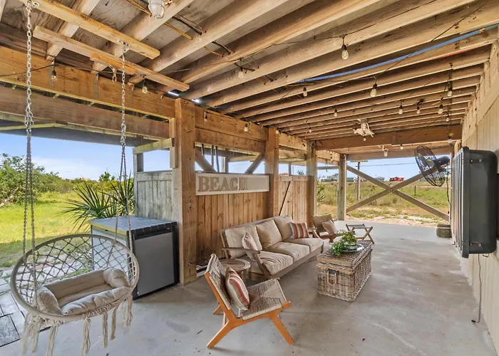 Holiday home Latitude Adjustment House *
