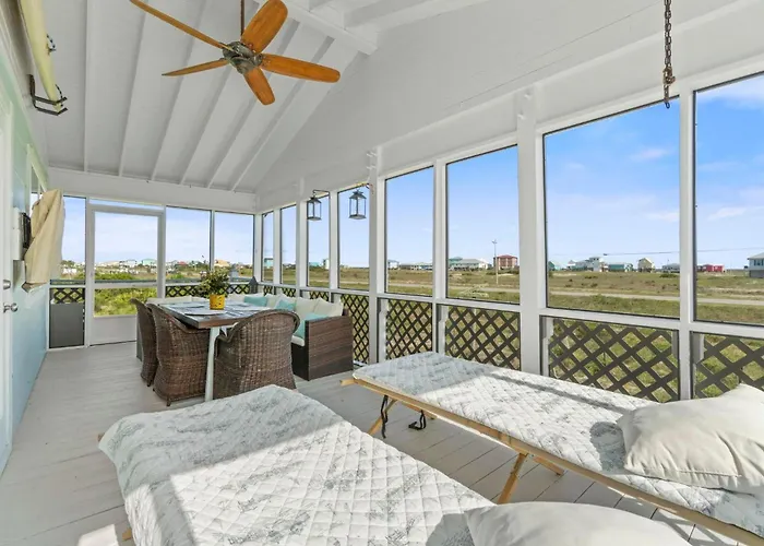 Latitude Adjustment House Holiday home *