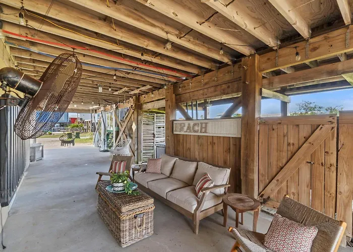 Holiday home Latitude Adjustment House *
